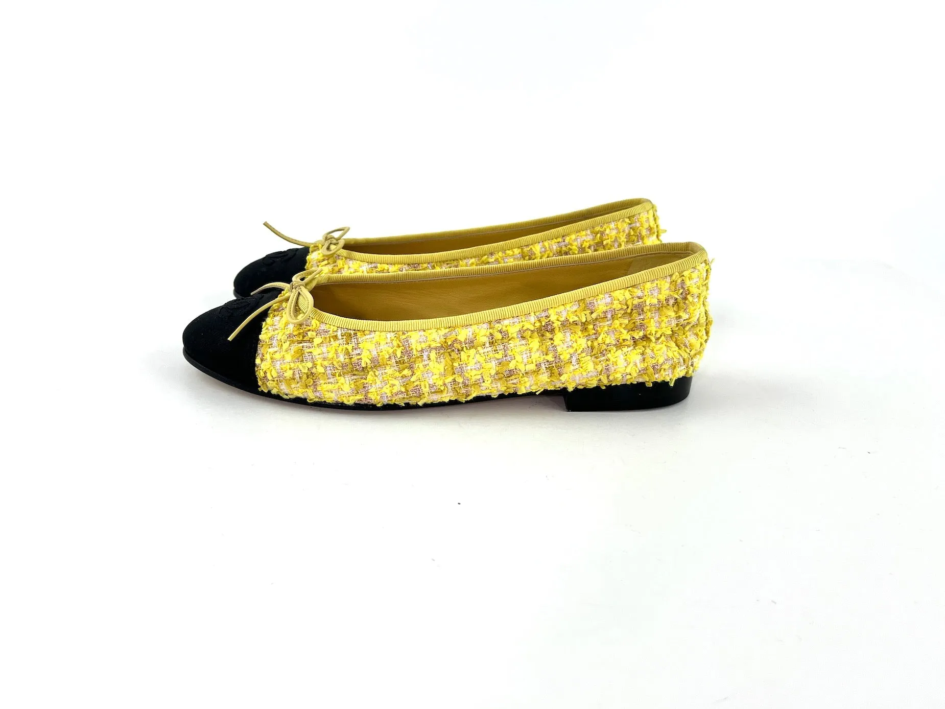 Chanel 20P Yellow Tweed Black Cap Toe Ballerina Flats 39