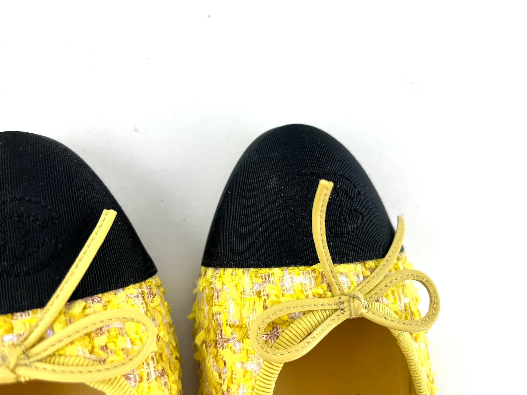 Chanel 20P Yellow Tweed Black Cap Toe Ballerina Flats 39