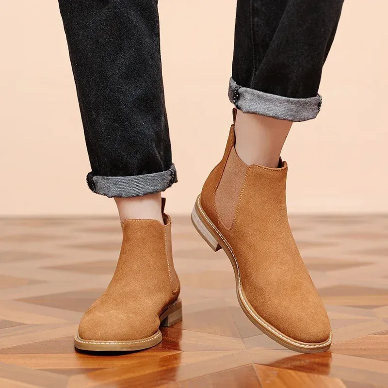 Men's suede Chelsea boots with non-slip sole