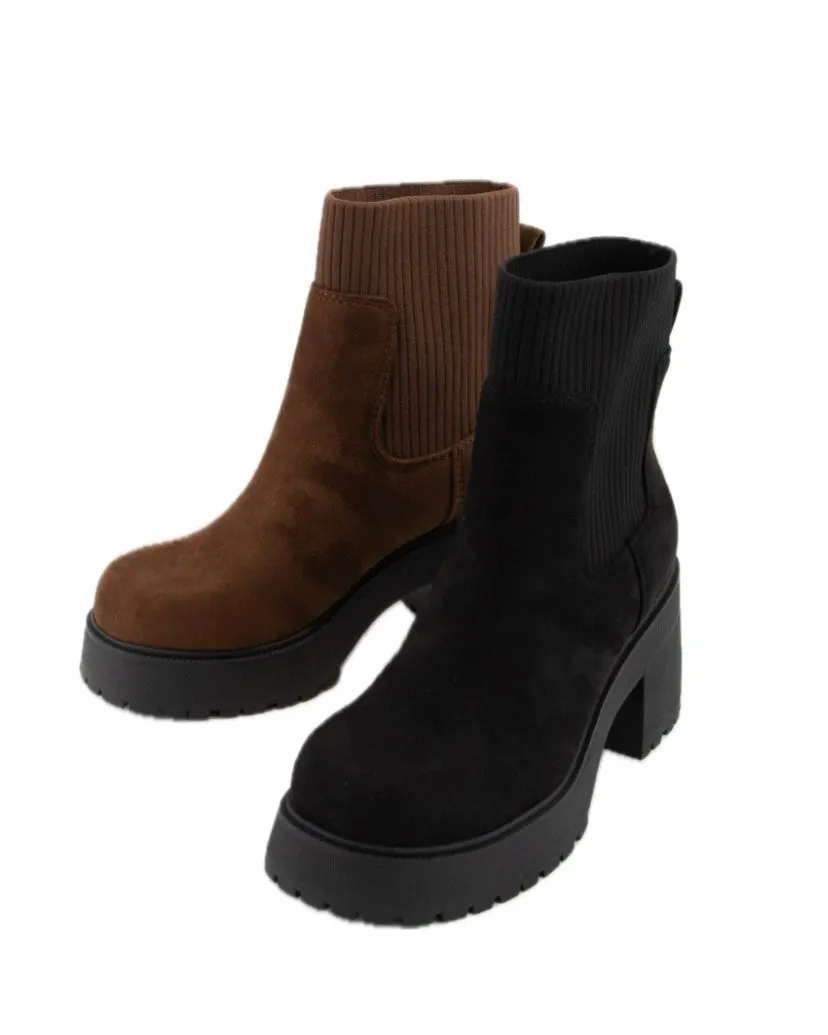 Urban Trek Chunky Sole Chelsea Ankle Booties